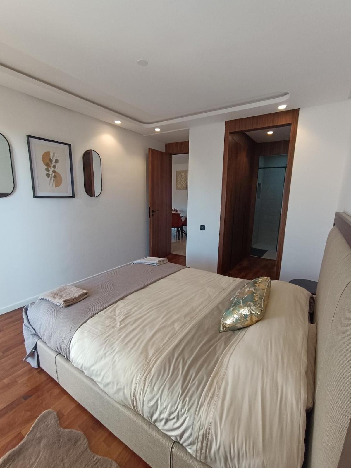 Appartamento Les 3 Collines - Grand Appart Moderne A Gueliz Avec Vue Et Confort Premium