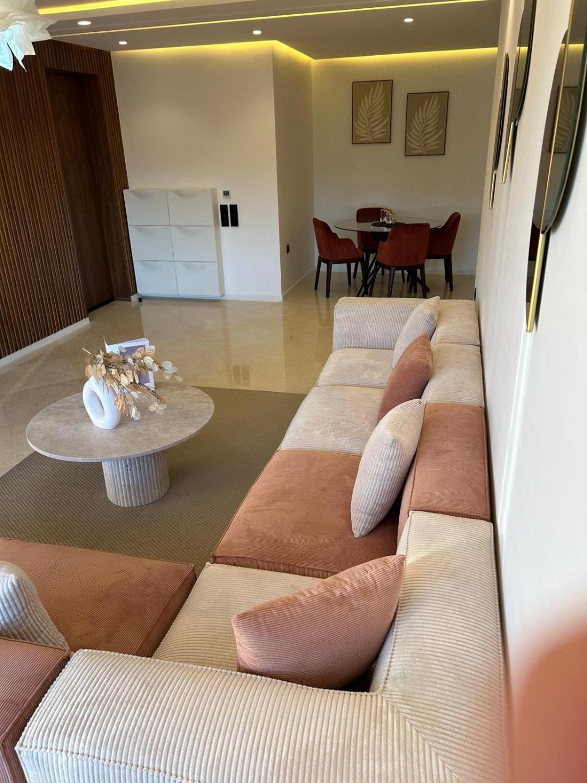 Les 3 Collines - Grand Appart Moderne A Gueliz Avec Vue Et Confort Premium Appartamento Marrakesh